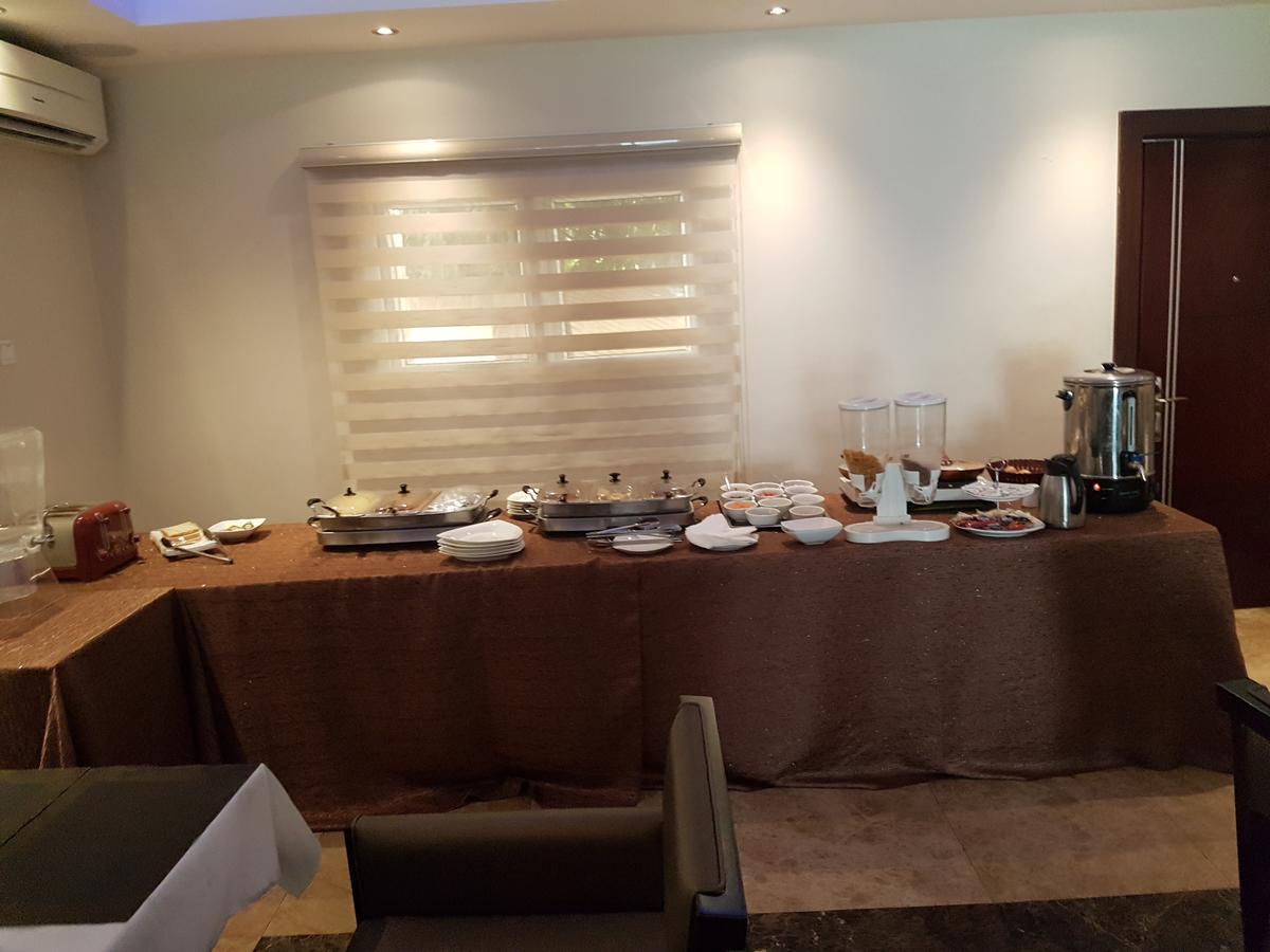 Check Inn Hotel Abuja Luaran gambar