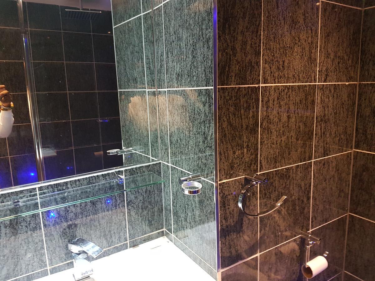 Check Inn Hotel Abuja Luaran gambar